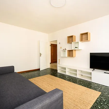 Palazzina Pistor 2nd Floor By Sarlux * Venedig