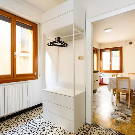 Apartman Palazzina Pistor 2nd Floor By Sarlux