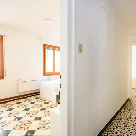 Palazzina Pistor 2nd Floor By Sarlux * Velence