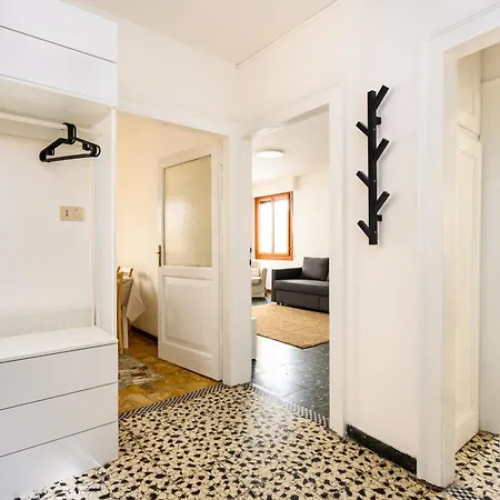 Palazzina Pistor 2nd Floor By Sarlux Velence