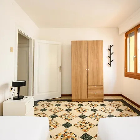 Apartman Palazzina Pistor 2nd Floor By Sarlux Velence